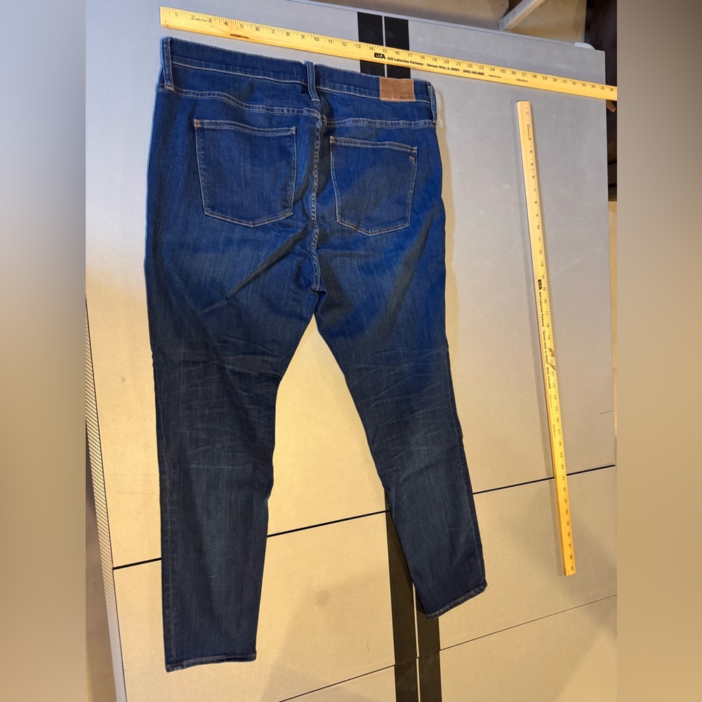 Madewell Women’s Size 34 High-Rise Skinny Jean - Picture 5 of 8